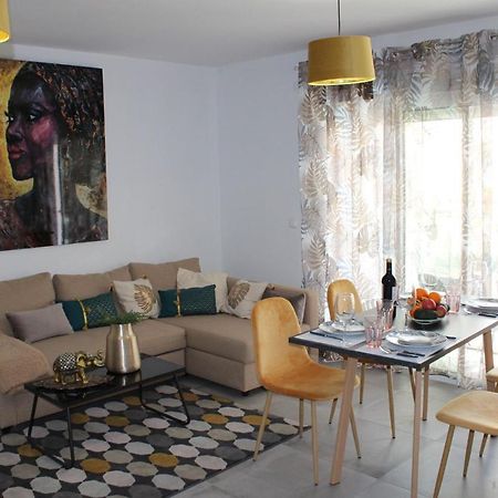 Los Boliches Holidays Suites Fuengirola Exterior foto